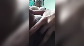 عارية فتاة هندية شرائح يطرح في منفردا الفيديو 1 دقيقة 40 ثانية