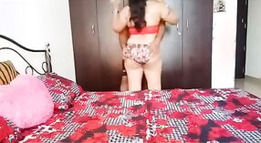 देसी युगल अपने घर में गर्म कुत्ते शैली सेक्स आनंद मिलता है 3 मिन 00 एसईसी