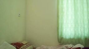 রিয়েল ইন্ডিয়ান সেক্স টেপ যা বাড়িওয়ালার মেয়ের বৈশিষ্ট্যযুক্ত 1 মিন 20 সেকেন্ড
