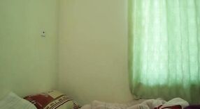 রিয়েল ইন্ডিয়ান সেক্স টেপ যা বাড়িওয়ালার মেয়ের বৈশিষ্ট্যযুক্ত 2 মিন 20 সেকেন্ড