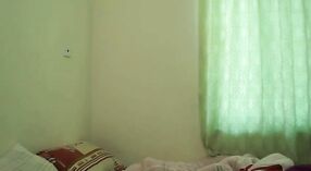 রিয়েল ইন্ডিয়ান সেক্স টেপ যা বাড়িওয়ালার মেয়ের বৈশিষ্ট্যযুক্ত 3 মিন 20 সেকেন্ড
