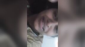 Selingkuh dengan Cambie dengan seorang wanita India berdada 4 min 00 sec