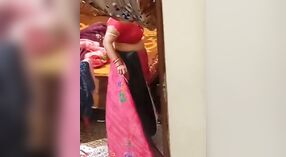 Dojrzały indyjski auntie złapany na ukryty kamera w nagi state 2 / min 30 sec