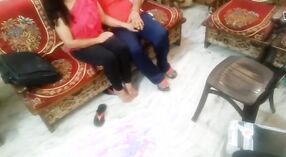 Голая Бхабхи из Канпура встречается со своей подругой для страстного секса втроем 1 минута 20 сек