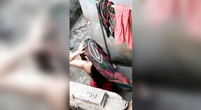 গোপনে একটি বাংলাদেশী ভাবের স্নানের সময় রেকর্ড করা হয়েছে 2 মিন 00 সেকেন্ড