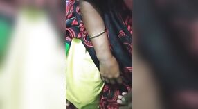 Desi Maid Se Fait Pilonner La Chatte par une Sorcière Sexy 2 minute 20 sec