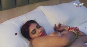 لقطات ساخنة يعرض إغرائي الهندي سلسلة على شبكة الإنترنت بعنوان"عارية شهر العسل" 14 دقيقة 20 ثانية