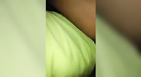 देसी कॉलेज प्रेमियों का पता लगाने के अपने यौन इच्छाओं में इस भाप से भरा वीडियो 6 मिन 50 एसईसी