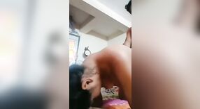 Indiase Paar enjoys doggy style seks met Bengali vrouw 3 min 50 sec