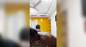 Seks gaya Chudai dan doggy dengan gadis gemuk India 4 min 20 sec