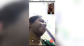 Tía Taznin Karim es golpeada por una enorme polla negra en este video caliente 1 mín. 00 sec