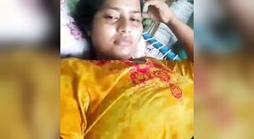 Bocah-Bocah Wadon India nakal njaluk nakal ing video porno bocor 0 min 40 sec