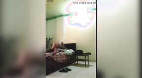 Prawdziwy seks wideo zdradzającej Bengalskiej żony ze swoim kochankiem! 0 / min 30 sec