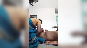 சூடான மாலு குழந்தை இடம்பெறும் தேசி xxx வீடியோ 1 நிமிடம் 20 நொடி