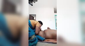 Desi xxx video featuring sebuah seksi Malu babe 1 min 50 sec