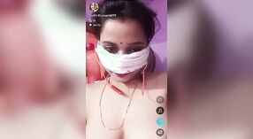 Cô Gái Ấn độ khỏa Thân nidhi kumari trêu chọc trong video solo 18 tối thiểu 40 sn