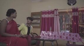 Смотрите онлайн самый горячий индийский секс-фильм: "Создаем сюрприз 2020" 43 минута 00 сек
