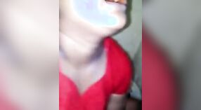 Seksi video Gadis Kuliah Madurai Nandini njupuk nakal karo dheweke pacar 1 min 00 sec