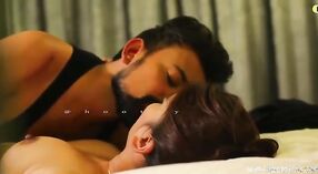 비디오:뜨거운 인도 섹스 영화 13 최소 40 초