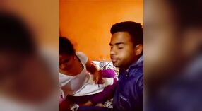 Sexy Video von der leidenschaftlichen Begegnung eines Paares in Bangladesch 3 min 00 s