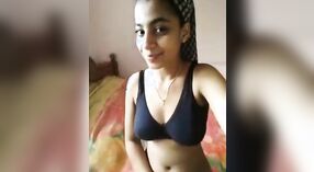 Tamil Ponnu ' S Nude Solo Phiên Trên Máy Ảnh 0 tối thiểu 0 sn