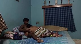 Video buatan sendiri pasangan India tentang seks yang penuh gairah 13 min 40 sec