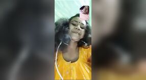 裸体印度女孩德西（Desi）的独奏视频 7 敏 40 sec