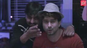 الهندي فرنك بلجيكي الساخنة الجنس فيلم: أبهي توه راتشورو هوي هاي 9 دقيقة 30 ثانية