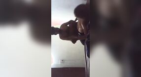 الرجل الهندي يمارس الجنس مع طالب جامعي في لحظة عاطفية 0 دقيقة 0 ثانية