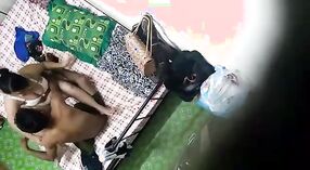 ಭಾರತೀಯ ಮಿಲ್ಫ್ ಚೀಟ್ಸ್ ತನ್ನ ಕಾಲೇಜು ಗೆಳೆಯ ಒಂದು ಸೆಕ್ಸ್ ಪತ್ತೇದಾರಿ 2 ನಿಮಿಷ 50 ಸೆಕೆಂಡು
