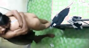ಭಾರತೀಯ ಮಿಲ್ಫ್ ಚೀಟ್ಸ್ ತನ್ನ ಕಾಲೇಜು ಗೆಳೆಯ ಒಂದು ಸೆಕ್ಸ್ ಪತ್ತೇದಾರಿ 3 ನಿಮಿಷ 50 ಸೆಕೆಂಡು