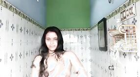 Selfie telanjang Bhabha di kamar mandi memanjakan mata 0 min 30 sec