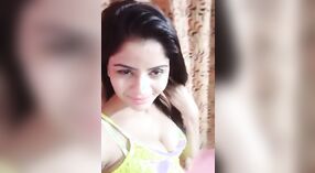 La vidéo sexy de Jehana Vasisht filmée à la caméra mène à son arrestation 9 minute 30 sec
