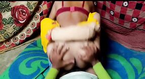 Komşu hile ile Bihari Yenge köylü seks skandalı 2 dakika 20 saniyelik