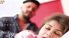 Indiase seks film featuring intense chemie en passioneel zoenen 2 min 10 sec
