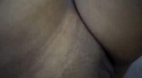 HD Indiano xxx video dispone di un sensuale massaggio e porno 1 min 50 sec