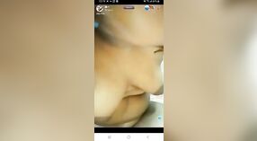 बांगलादेशी होम सेक्सचा देसी सेक्स व्हिडिओ 1 मिन 40 सेकंद