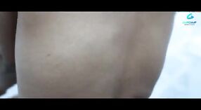 HD seks video van Indiase BF O Maria in actie 1 min 50 sec