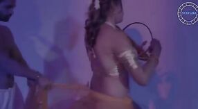 La vidéo porno indienne Kotkha de Nuefliki est à voir absolument 30 minute 20 sec