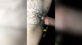 XXX gay porno: Indiase Randy en Randi engage in gepassioneerde handjob en neuken 3 min 20 sec