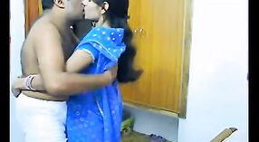 Indisches BF-Video zeigt ein einsames Mädchen und ihren fetten Nachbarn 0 min 50 s