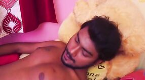 Video BF Hindi: Pengalaman Fetish Terbaik 19 min 50 sec
