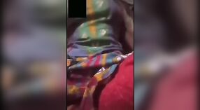 A actuação solo da tia Daihari com o seu amante num vídeo de sexo ao vivo 2 minuto 50 SEC