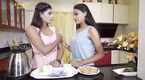 Indiano film porno "Maya" caratteristiche vapore scene di nudo 19 min 50 sec