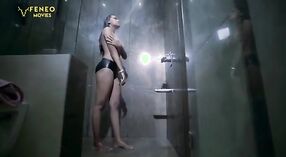 La película porno india "Maya" presenta escenas de desnudos humeantes 4 mín. 40 sec