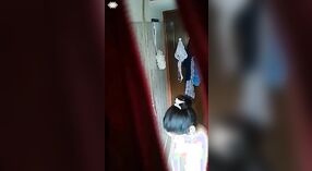 Sexo en el baño con Desi atrapado en cámara oculta 3 mín. 40 sec