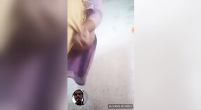 Une étudiante indienne sexy montre ses gros seins dans une vidéo de selfie nue 0 minute 0 sec