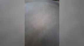 আদিবাসী খোকামনি ভিডিওতে বহিরঙ্গন সেক্স উপভোগ করে 6 মিন 10 সেকেন্ড