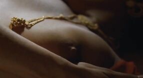 Сексуальное обнаженное видео Ану Агарвал в "Облачной двери" 4 минута 20 сек