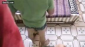 Une femme de ménage marathi surprise en train d'avoir des relations sexuelles rapides avec un propriétaire pervers sur une caméra cachée 0 minute 0 sec